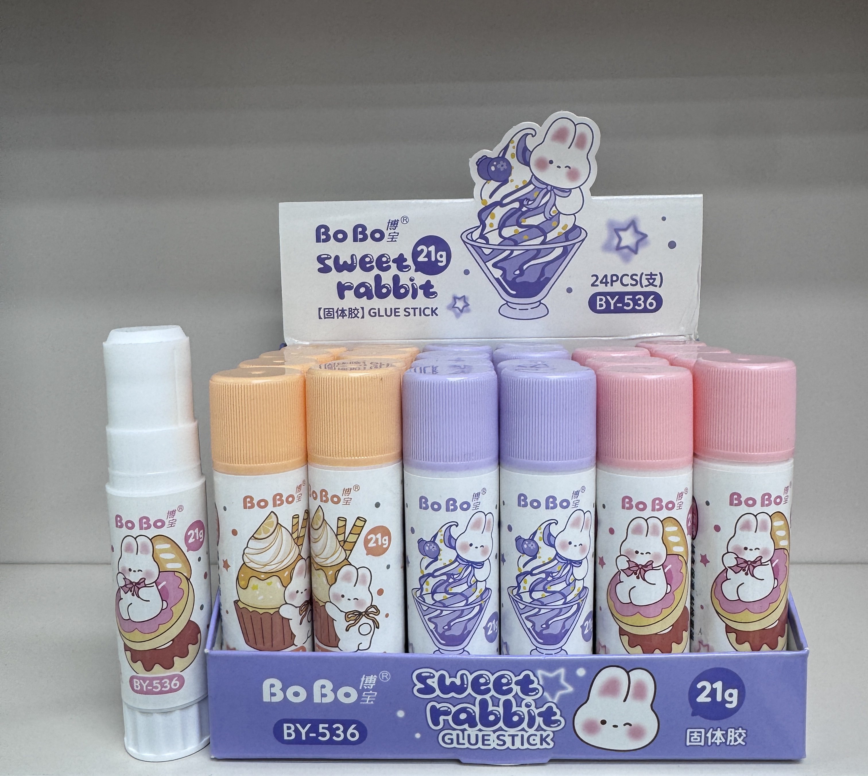 BY-536 PVA Solid Adhesive 21g, a special eco-friendly solid adhesive for students, is fast and easy to bond, odorless and free of formaldehyde Application Scenario