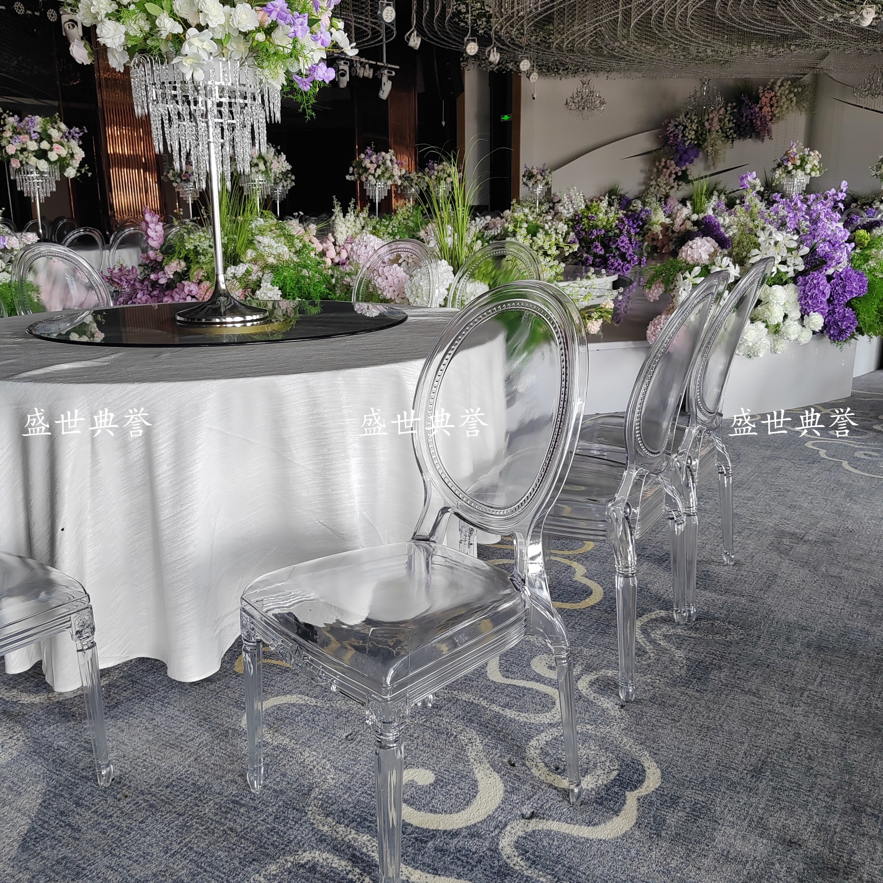 宿州度假酒店主题婚礼桌椅宴会中心亚克力透明椅子外贸户外水晶椅