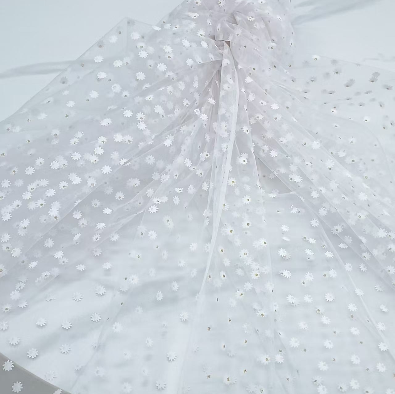 纺织针织面料双层网眼布加密三明治全涤帽网纱布料7