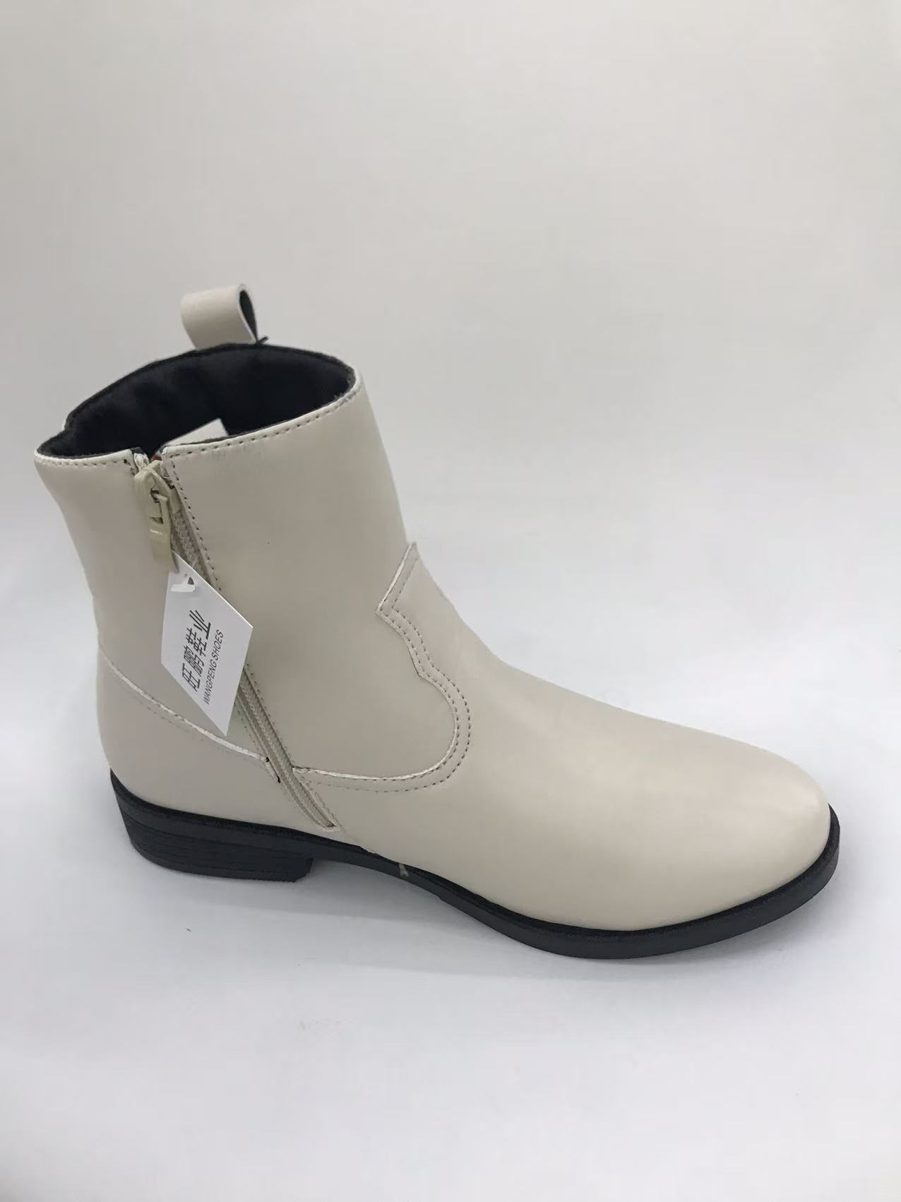 Ethnic style women's spring and autumn long-sleeved fashionable and casual ethnic style plus-size boots Application Scenario
