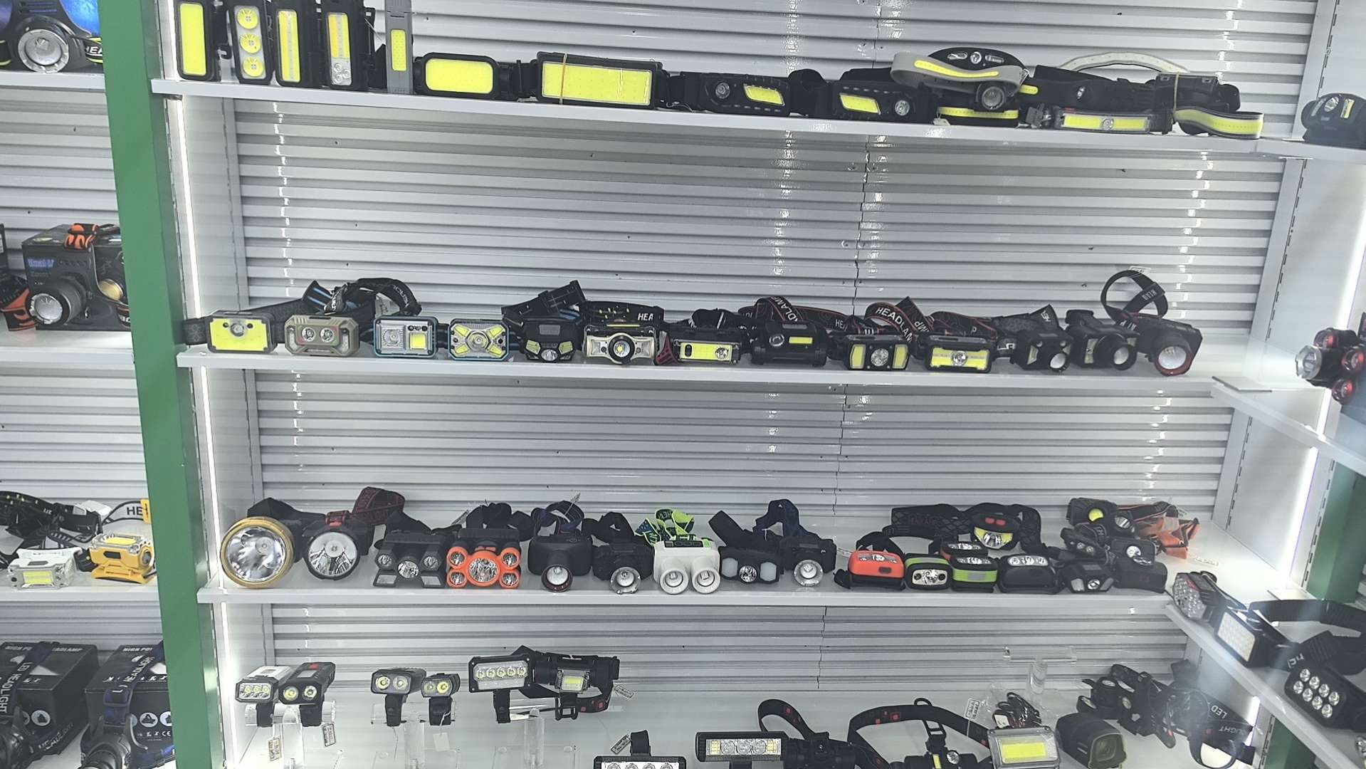 Changliang Electronics Factory describe pic - 1