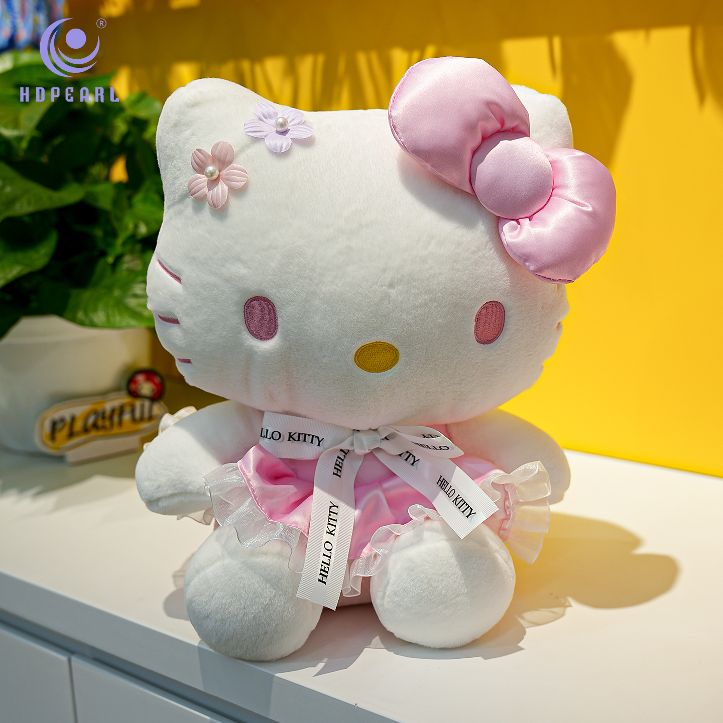 正版hellokitty 公仔 8寸凯蒂猫 玩偶哈喽kt毛绒可爱女生生日礼物 睡觉抱枕