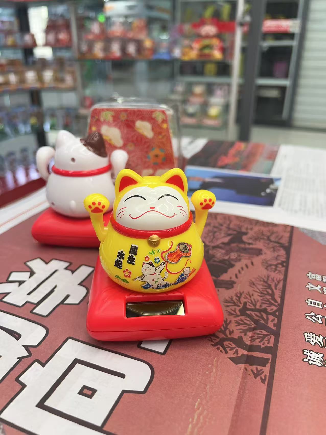 猫太阳能摇手车载小摆件自动招手家居客厅店铺开业桌面礼品招财猫详情8