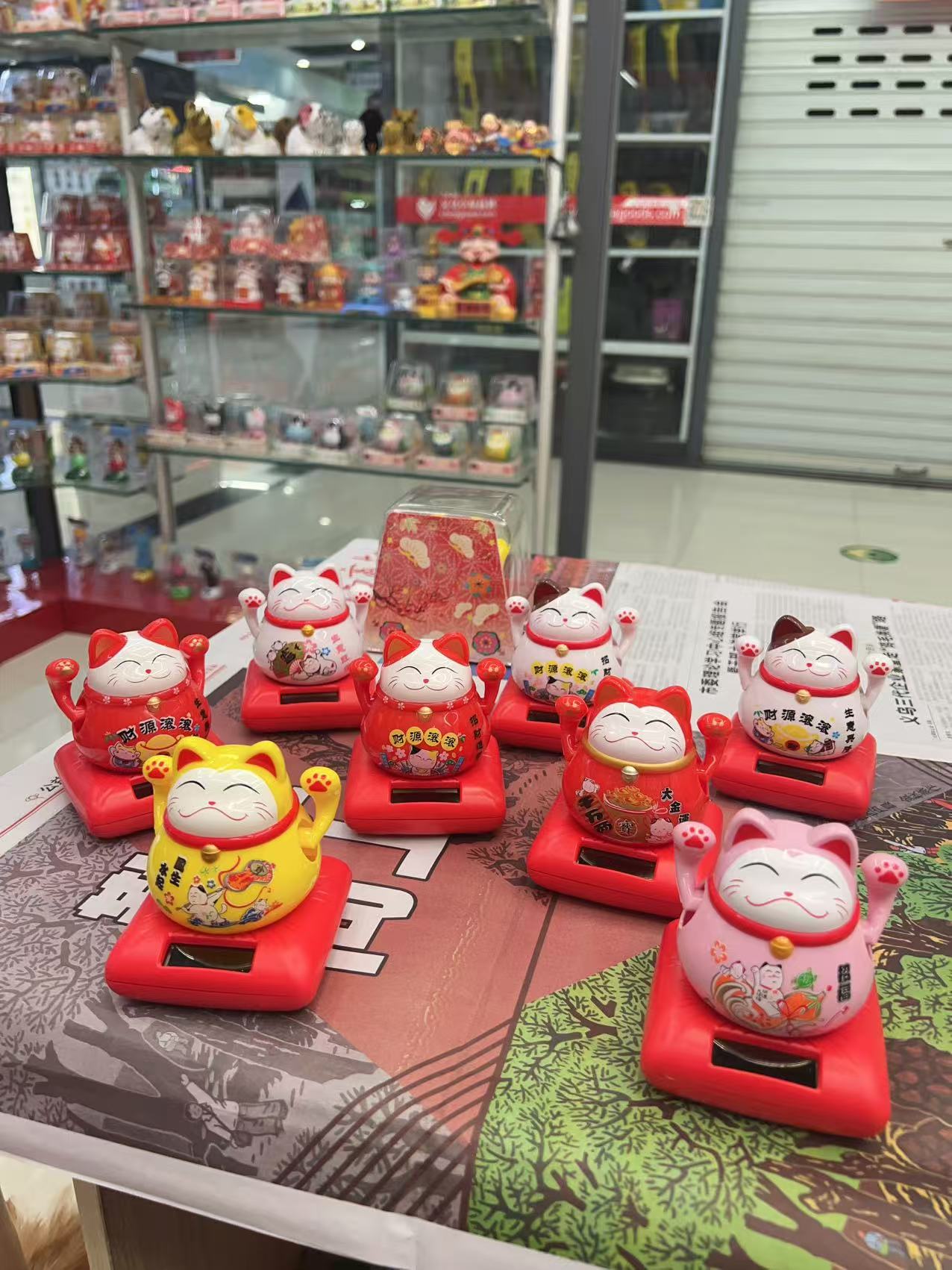 猫太阳能摇手车载小摆件自动招手家居客厅店铺开业桌面礼品招财猫产品图
