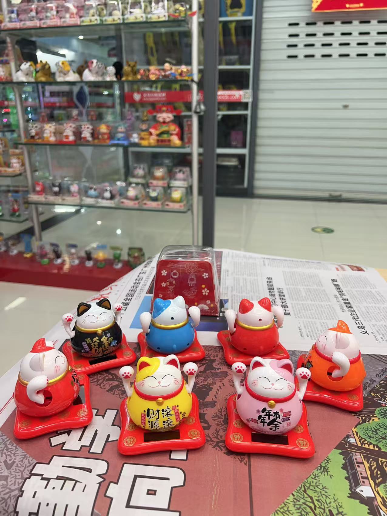 招财猫汽车内饰摆件红色创意招手店铺开业发财猫办公室客厅家居装详情2