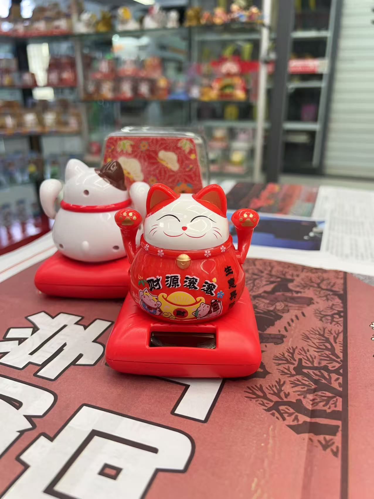 猫太阳能摇手车载小摆件自动招手家居客厅店铺开业桌面礼品招财猫详情7
