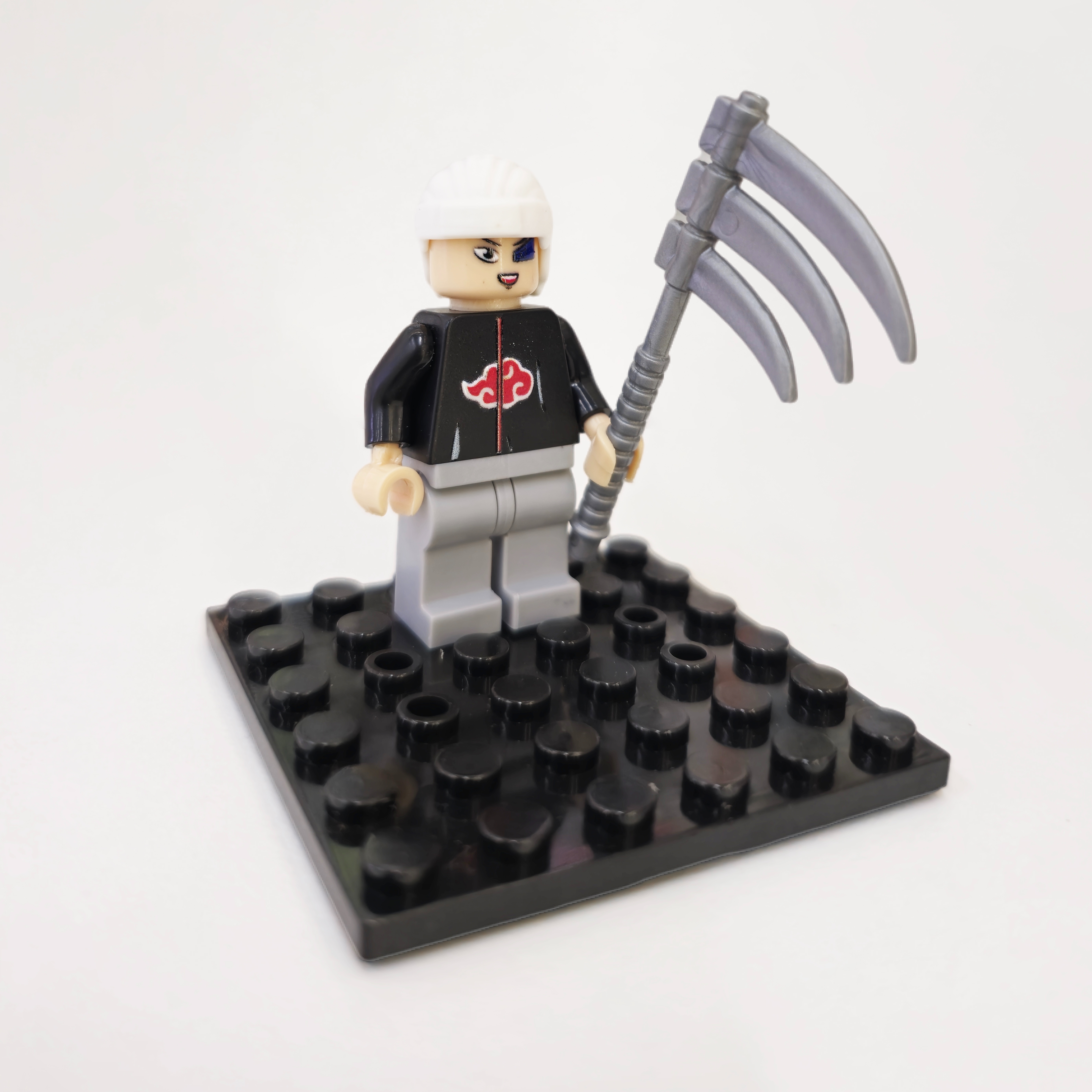 Naruto MiniFigure building blocks compatible with LEGO children's educational toys, factory export wholesale with weapons, 1 yuan for 20 pieces Item Picture