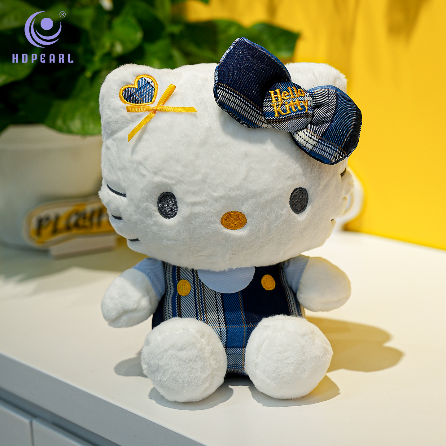 正版HelloKitty8寸公仔凯蒂猫玩偶KT布娃娃猫咪毛绒玩具儿童礼物女生校园风
