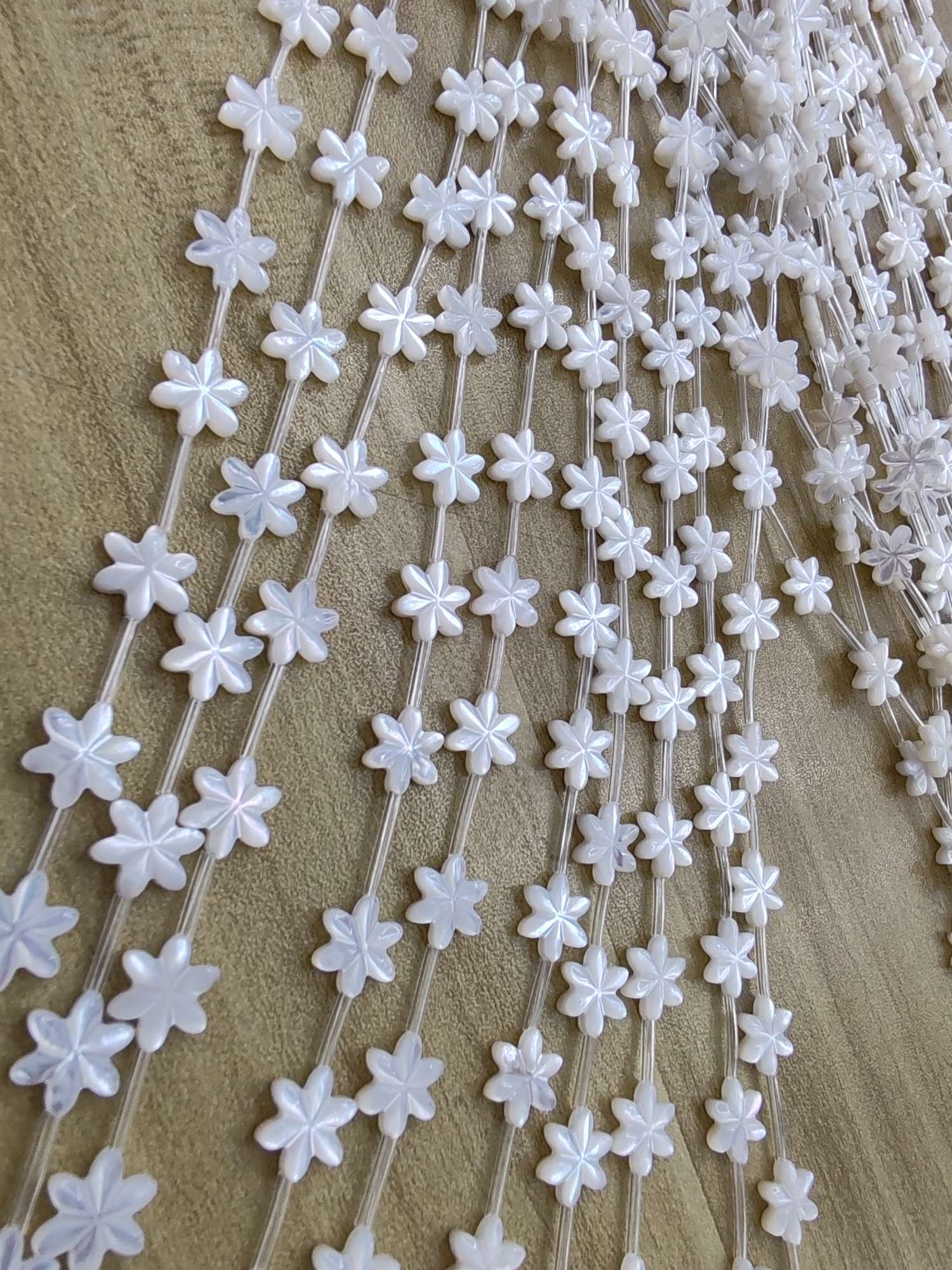 Natural shell white butterfly shell carved six-petal small flower DIY accessory and jewelry accessory details Picture