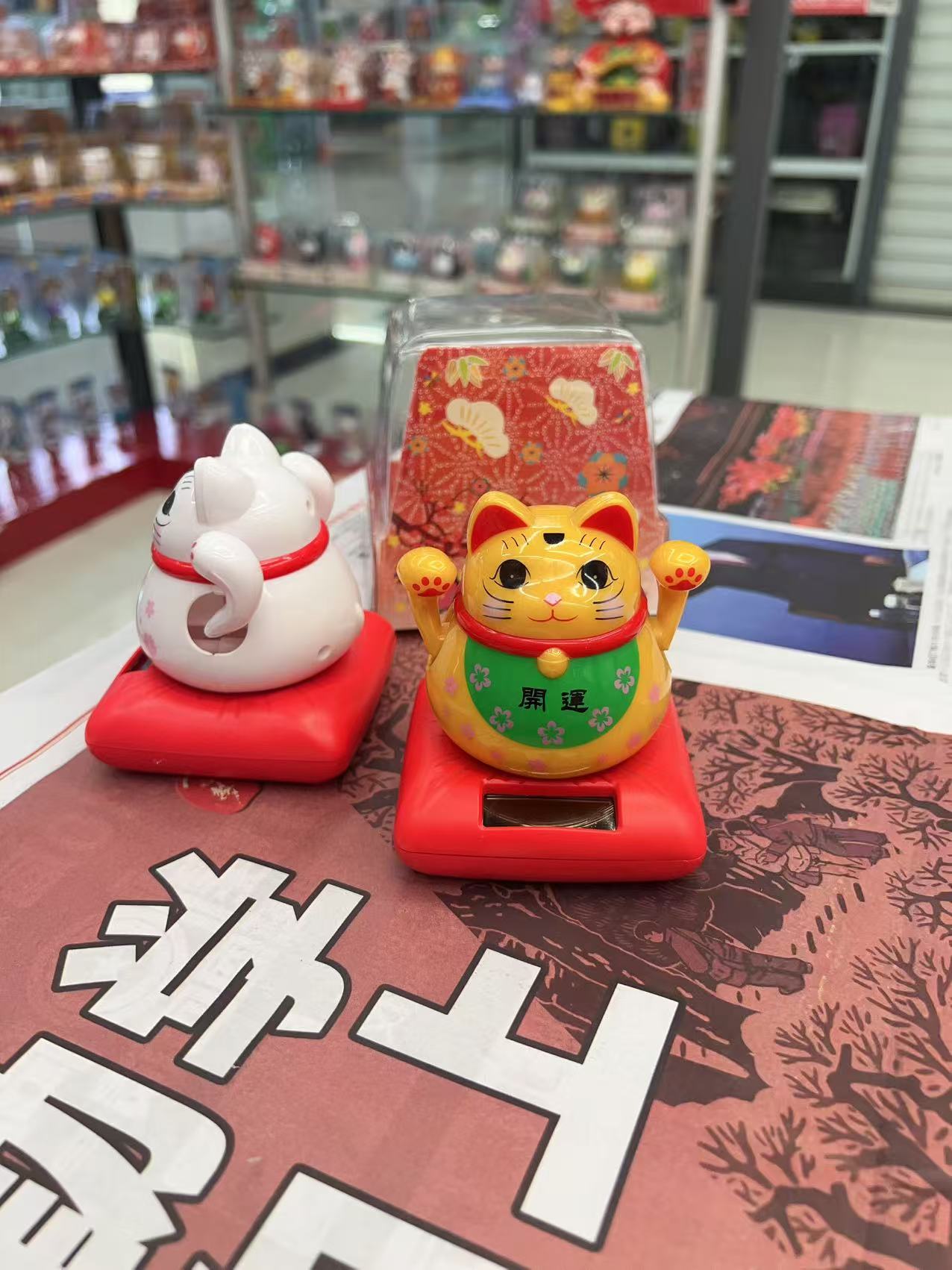 车载创意前台桌面太阳能招财猫招手摆件礼物汽车内饰玩具批发装饰详情5