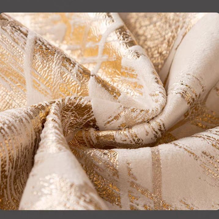 Textile, leather and knitted fabrics come in a variety of colors and are suitable for clothing, shoes, bags and DIY handicrafts. You can choose any material