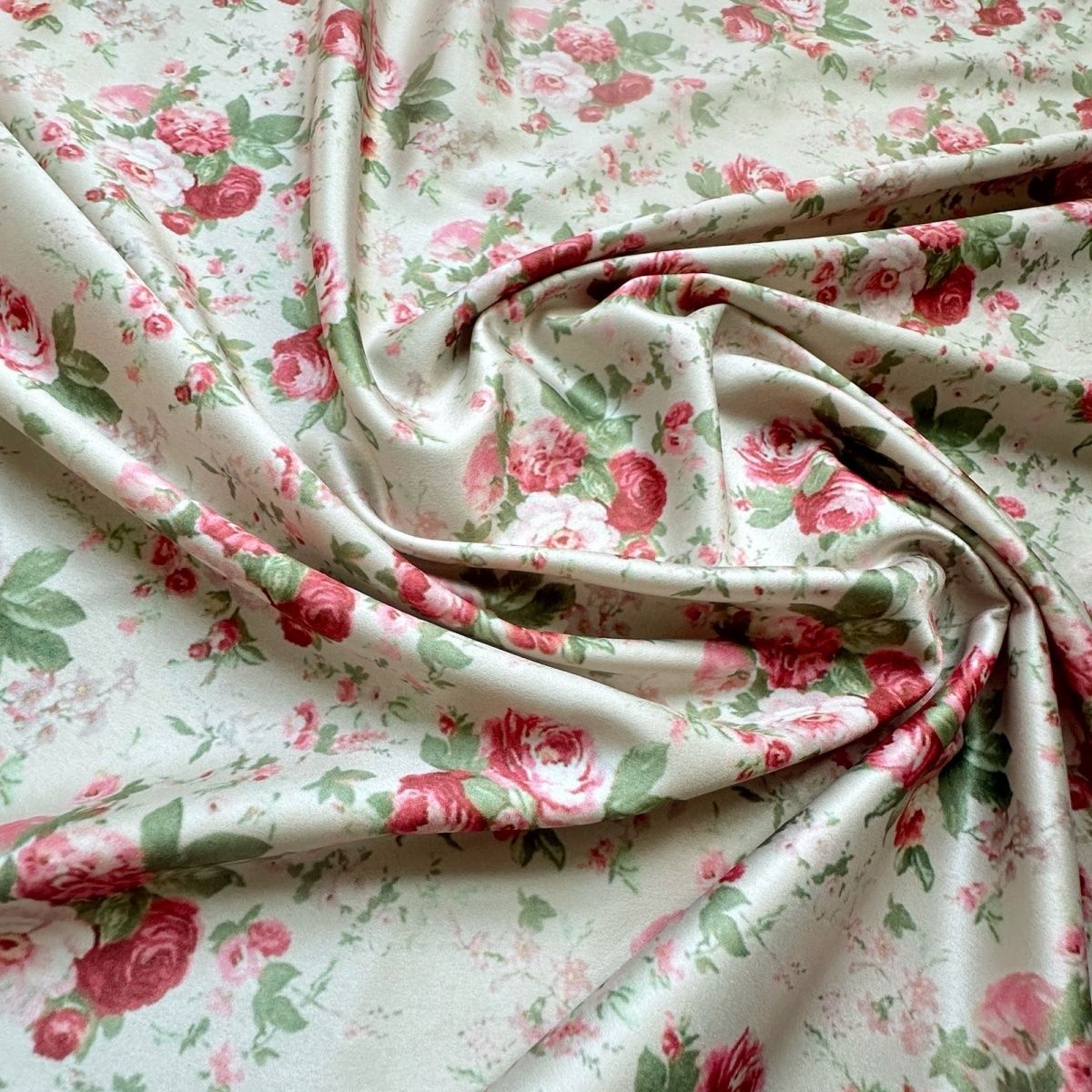 米底牡丹印花醋酸混纺柔光缎顺滑夏衬衫连衣裙旗袍套装抱枕面料白底实物图