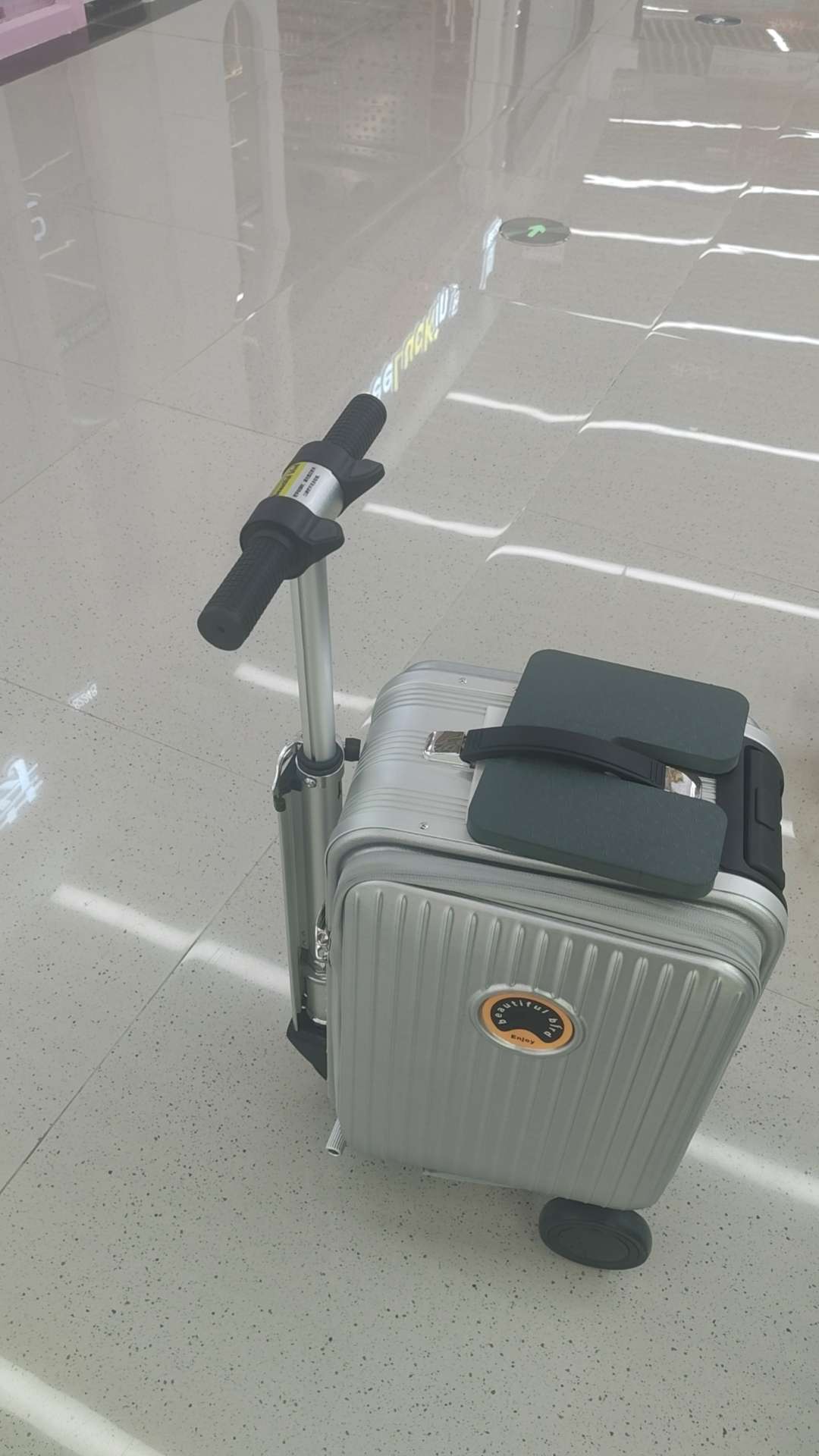 电动行李箱20寸箱包行李箱大容量耐用产品图