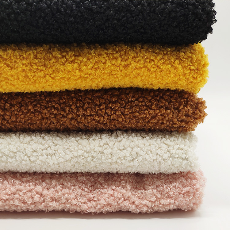Small-grained Teddy fur hats, clothing and hair accessories Application Scenario