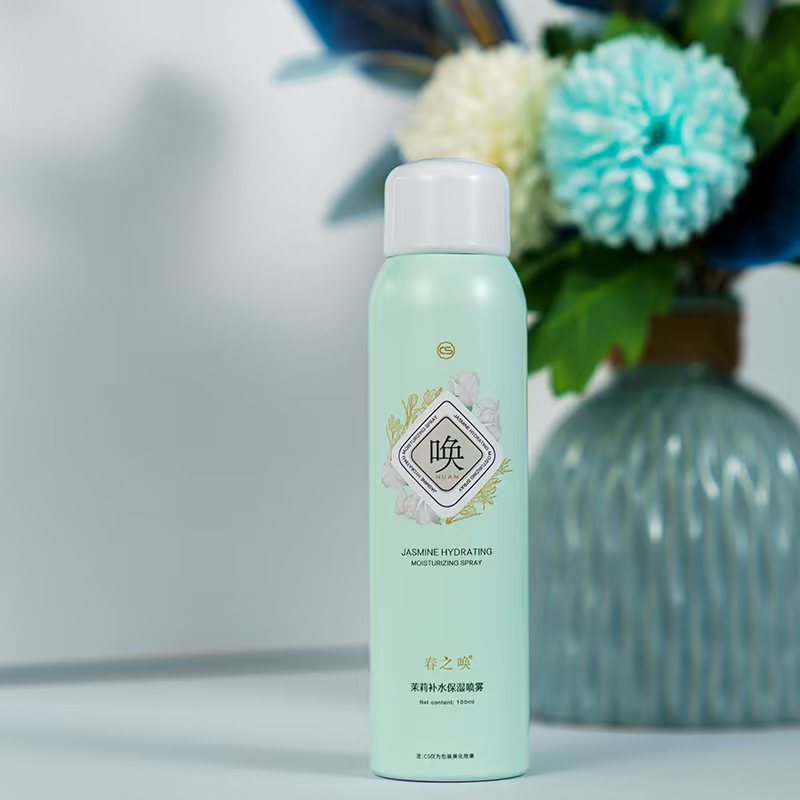 Jasmine Hydrating and Moisturizing Spray Application Scenario