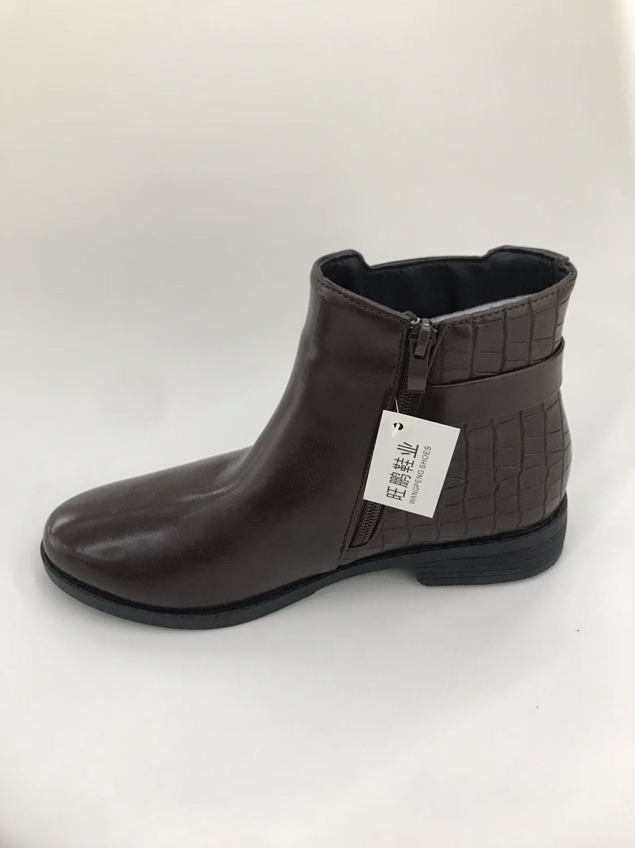 Ethnic-style boots for women in spring and autumn, fashionable and casual, large-sized ethnic-style boots Application Scenario