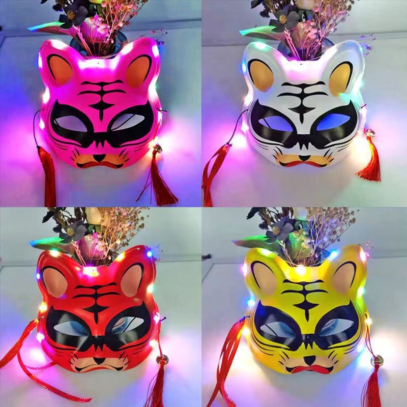 【发光狐狸面具】古风和风彩绘半脸狐妖面具LED彩灯款 汉服COS、化装舞会、万圣节道具 多款式流苏网红抖音同款氛围感神器产品图