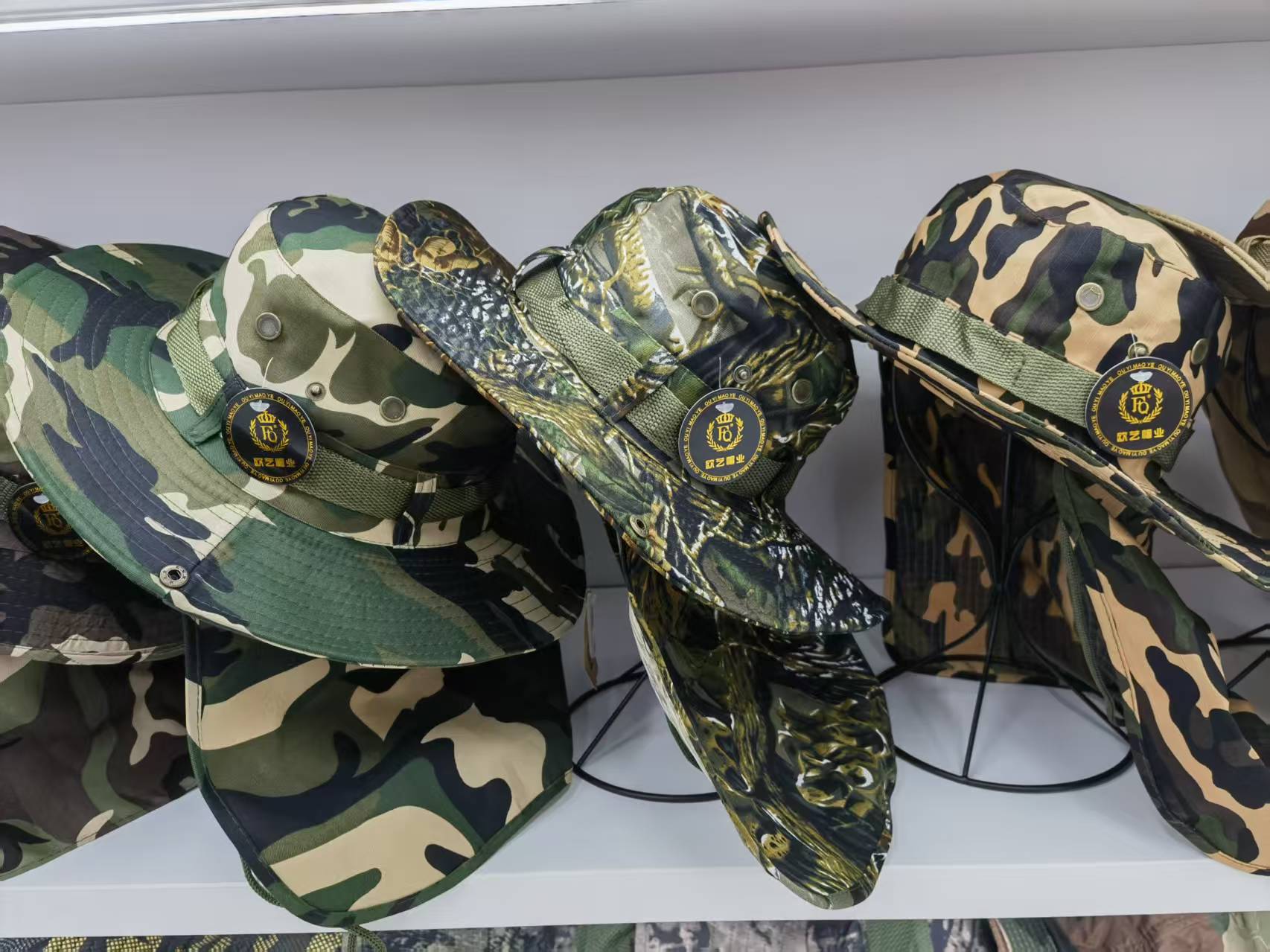 Outdoor adult sunshade, UV-proof and waterproof travel cape camouflage cap Specification image