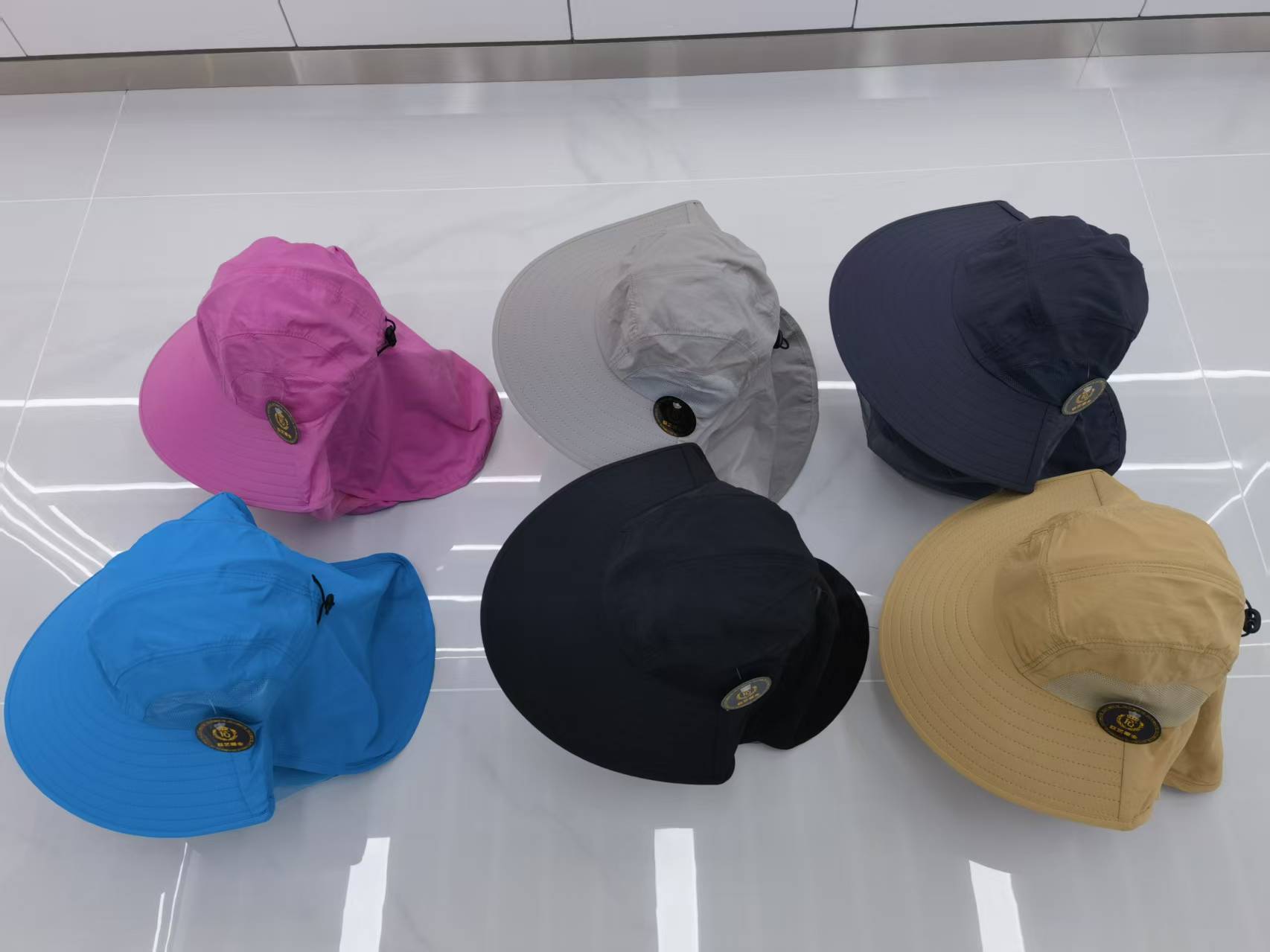 Outdoor adult sunshade, UV protection, waterproof travel cape fisherman's hat Application Scenario