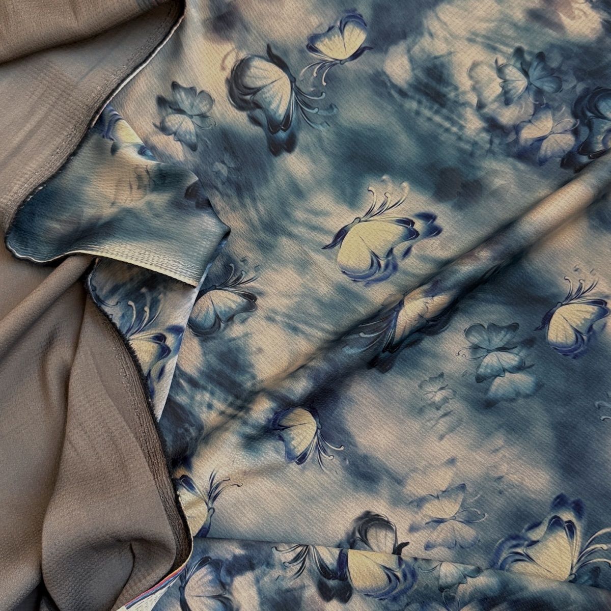 Deep blue butterfly acetic acid blend jacquard double-sided satin fabric, traditional Chinese style cheongsam set, elastic clothing fabric