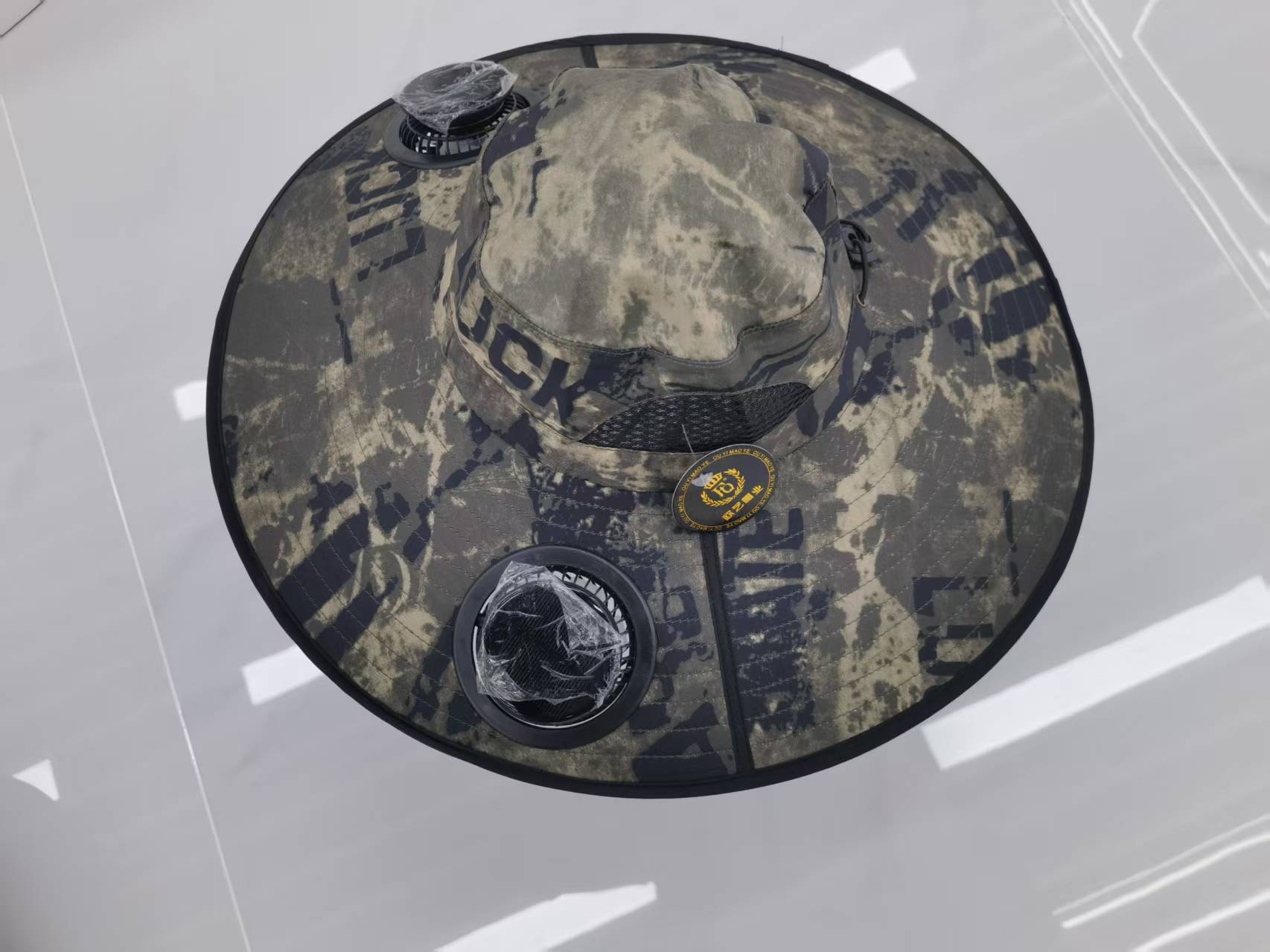 Outdoor adult fan technology solar UV-resistant waterproof travel cape camouflage cap details Picture