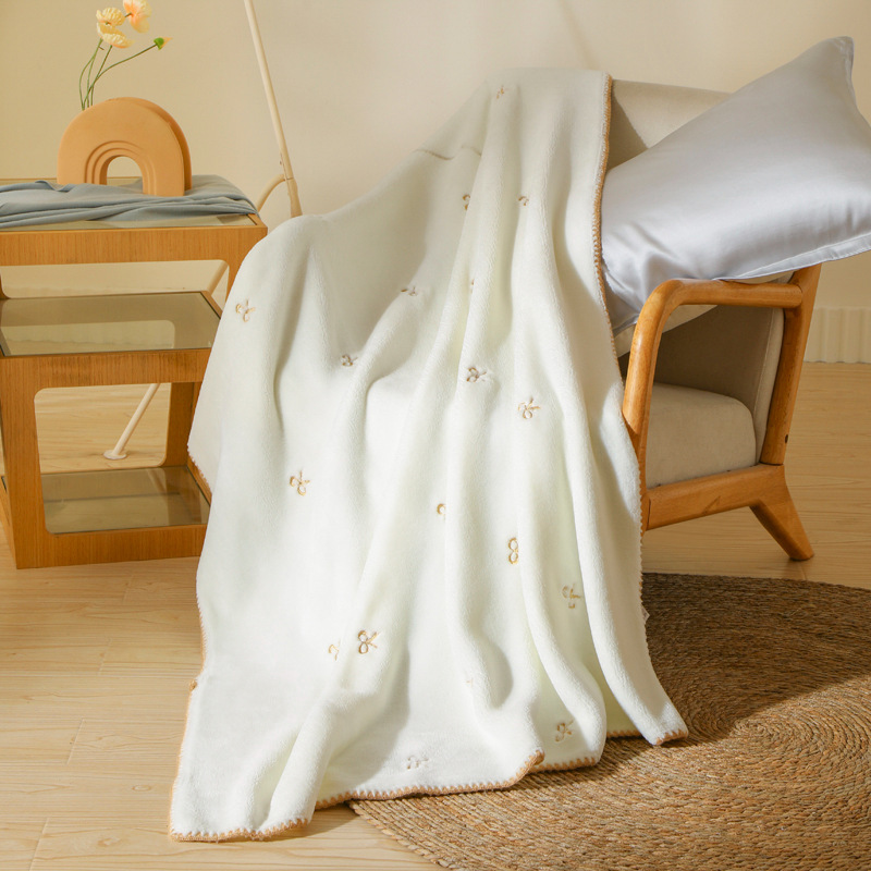 Double-sided baby plush blanket, all-season office sofa blanket for midday rest