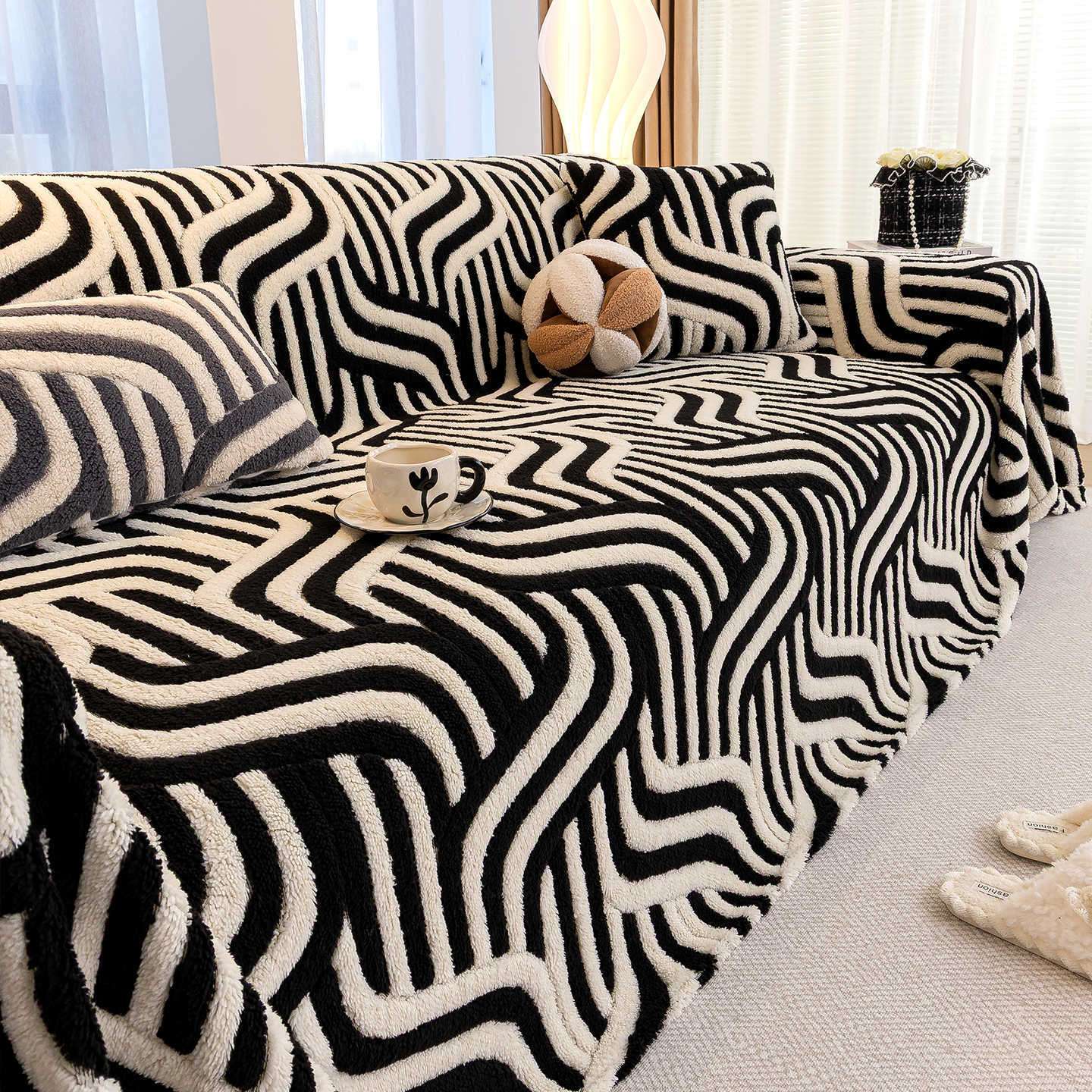 New plush sand hair towel for Winter 2025, a high-end and light luxury full cover protective case, anti-cat scratch sofa cover