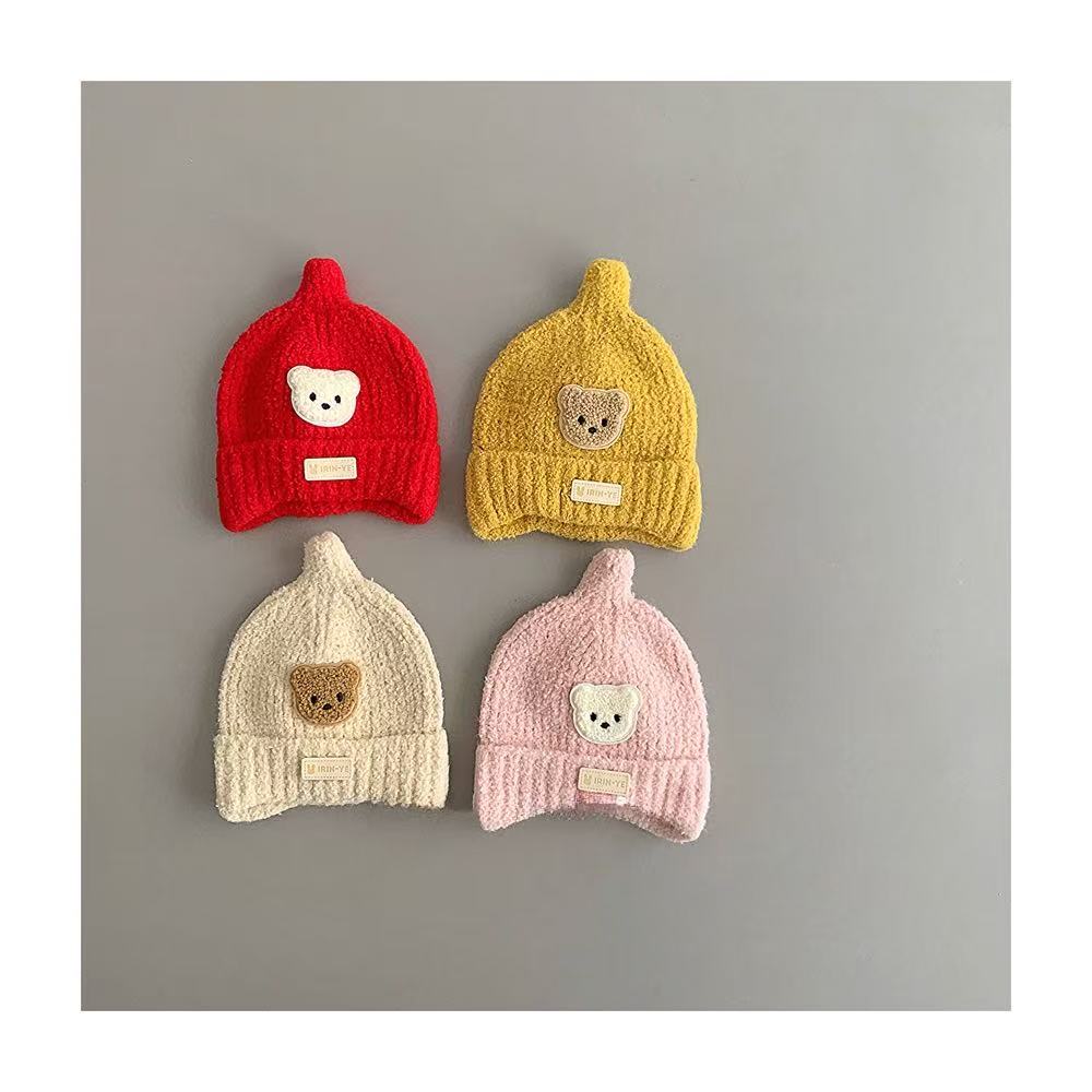 Warm and cute thickened ear-protecting hats for newborns and children, hooded hats, autumn and winter baby hats, velvet hats in red Application Scenario