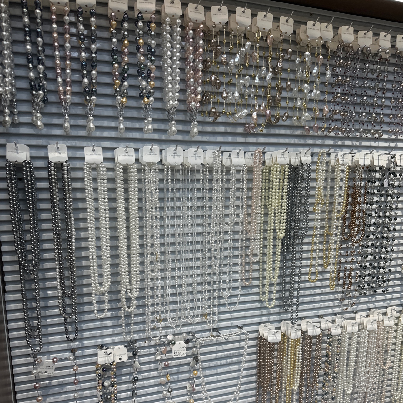 Anora describe pic - 4