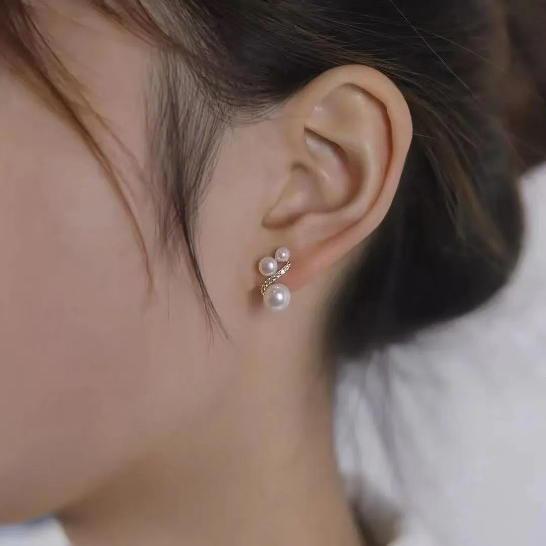 New and niche pearl stud earrings with a light luxury and simple design, a bestseller with a high-end and elegant style, pearl necklaces, jewelry and necklaces detail image 4