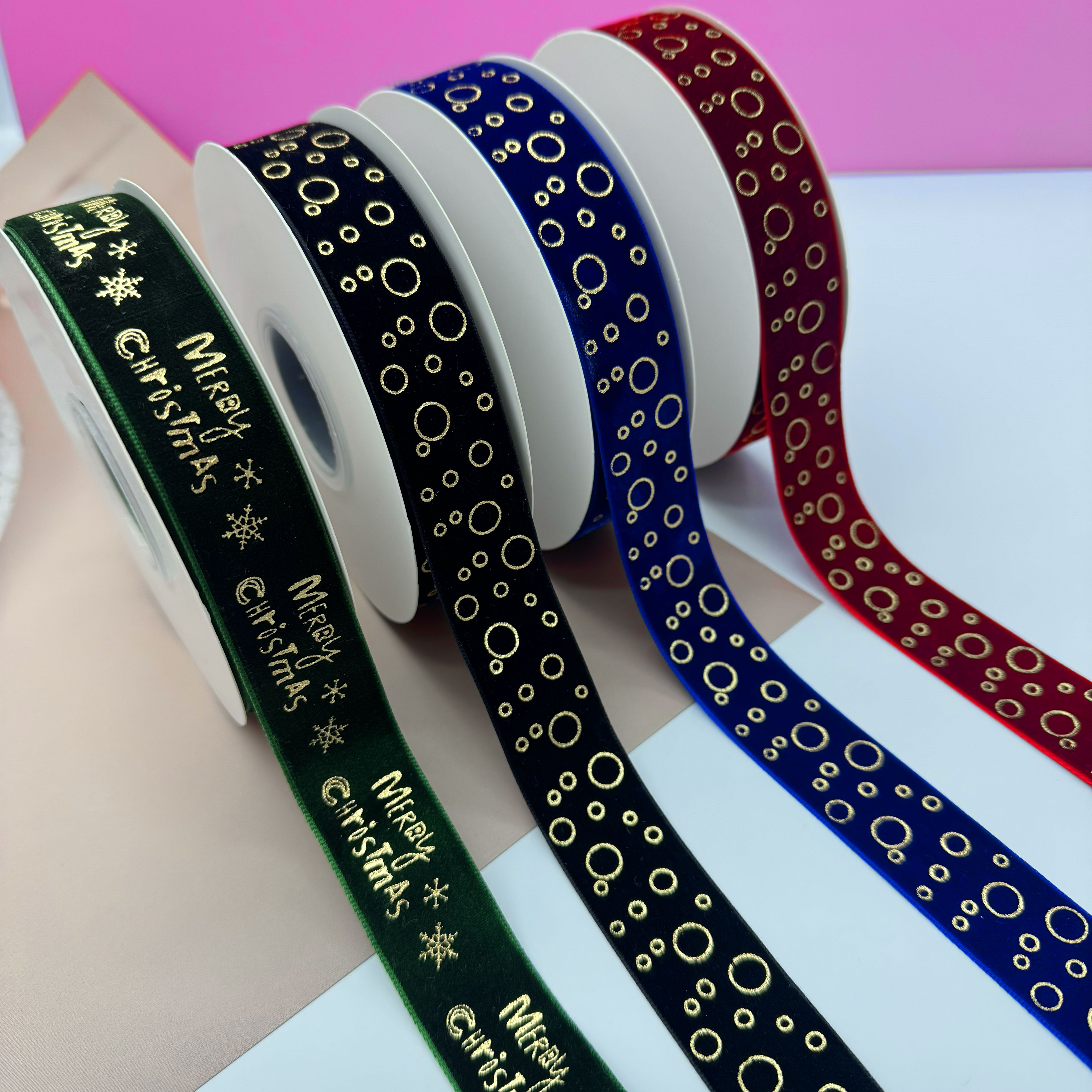 2.5 cm fleece ribbon, gold embossed best-selling Christmas ribbon, fleece ribbon, gift box decoration area, DIY handmade bow, woven ribbon, colorful ribbon details Picture