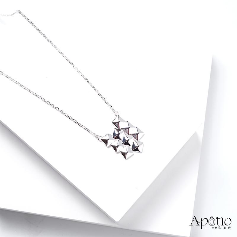 APOTIE Pure Silver metal block patchwork necklace Application Scenario