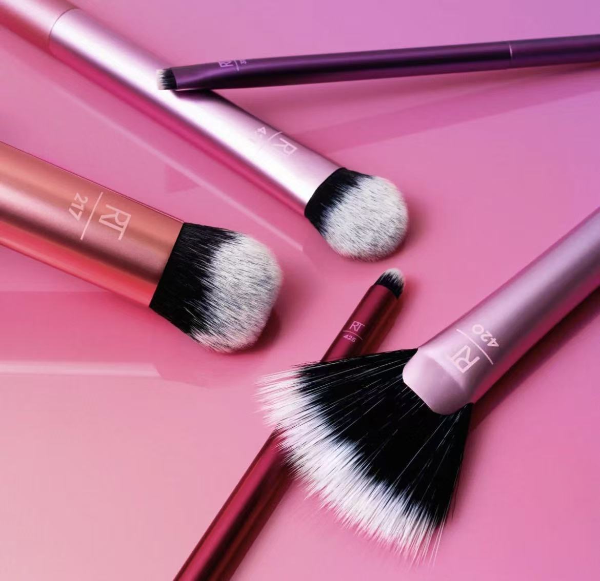 化妆刷/化妆刷刷子/化妆品/润唇膏/小号化妆刷白底实物图