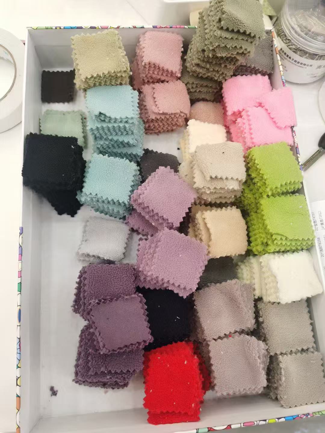 对联/荷兰绒/荷兰绒布加厚/布料长毛绒/牛奶绒面料细节图