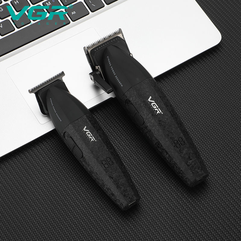 VGR640液晶显示油头高转速专业电推剪套装USB带底座充电发廊家用理发器