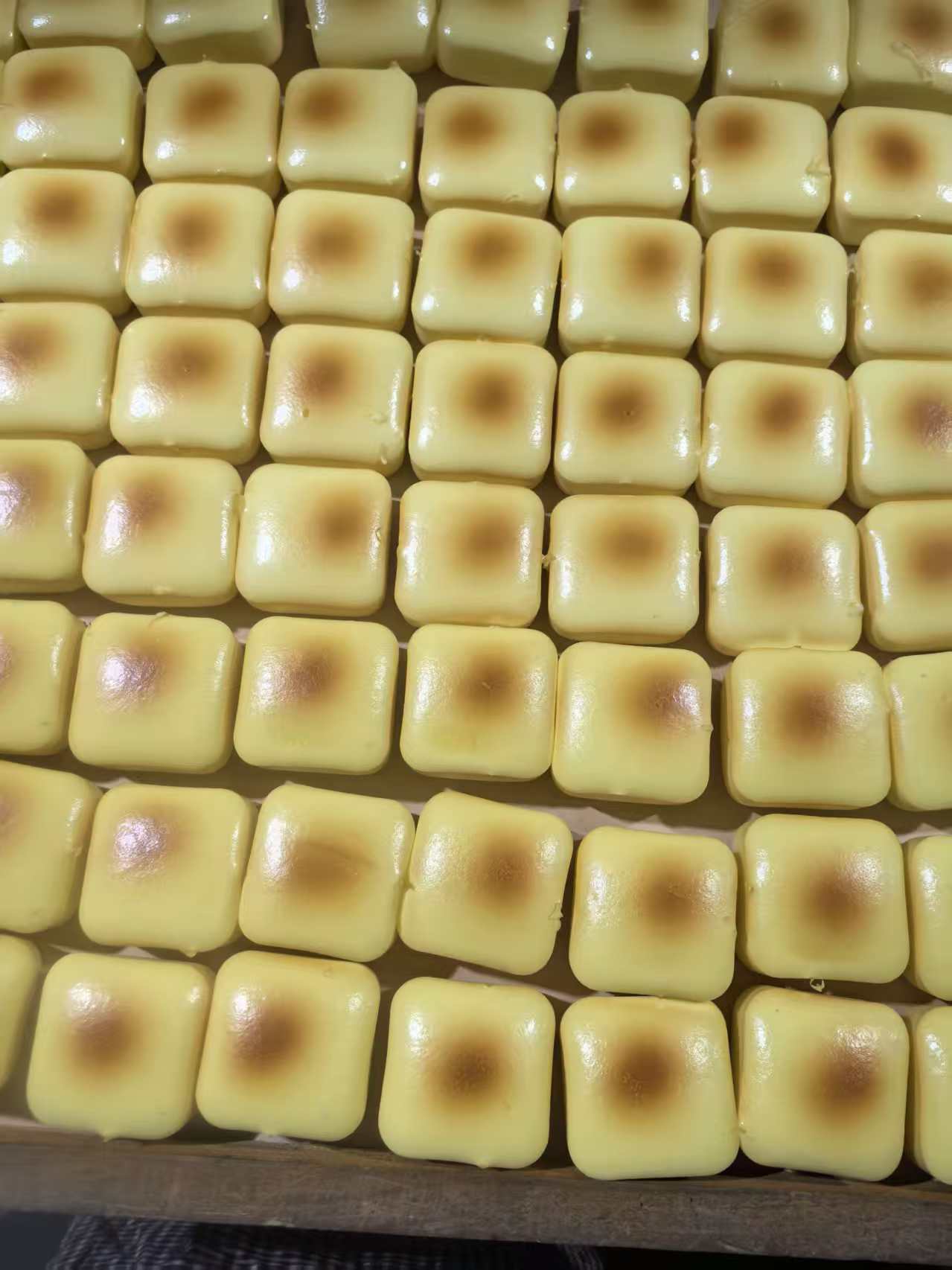 Slow-rebound simulation small bread, wet and soft touch, kneading fun, creative milk-flavored food play, stress-relieving toy, the same style as Xiaohongshu pic 8