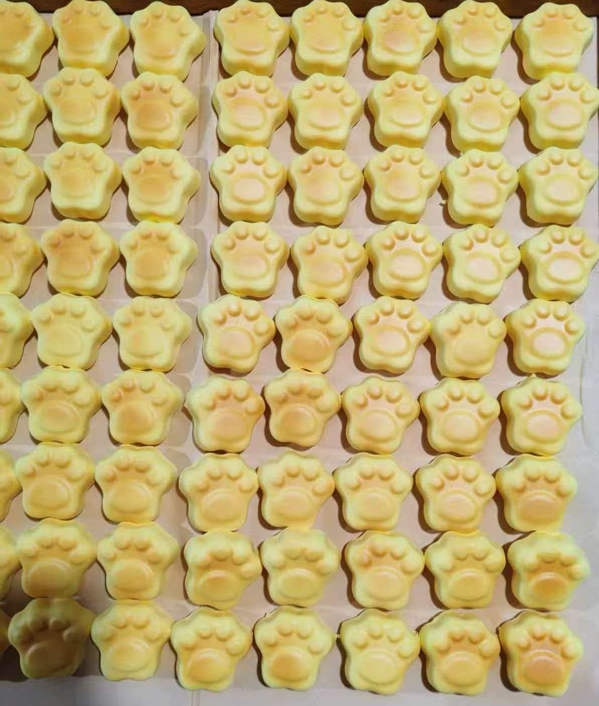 Slow-rebound simulation small bread, wet and soft touch, kneading fun, creative milk-flavored food play, stress-relieving toy, the same style as Xiaohongshu pic 6