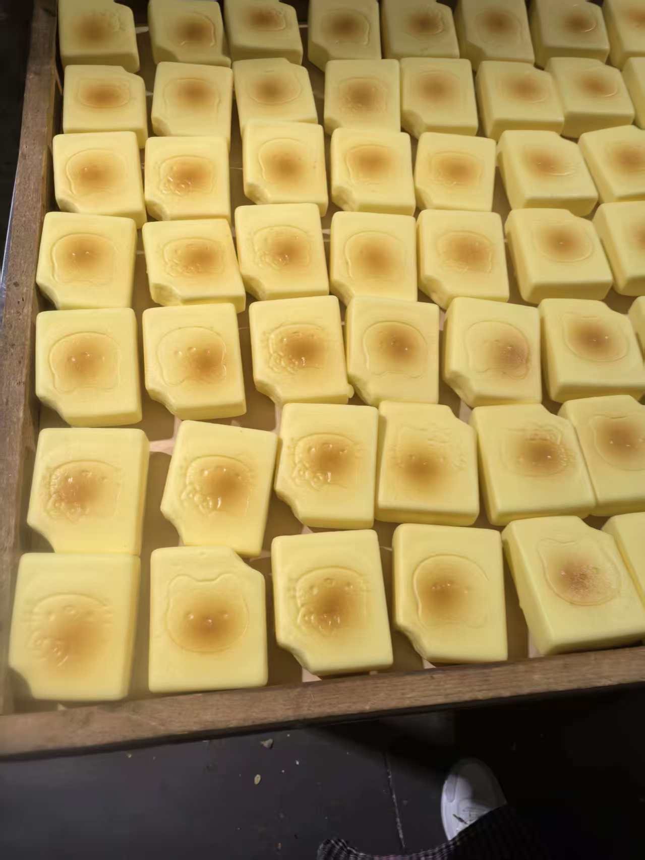 Slow-rebound simulation small bread, wet and soft touch, kneading fun, creative milk-flavored food play, stress-relieving toy, the same style as Xiaohongshu pic 9