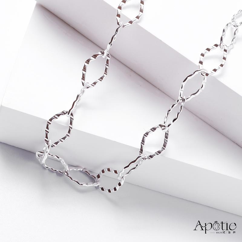 APOTIE sterling Silver rhombic corrugated necklace Application Scenario