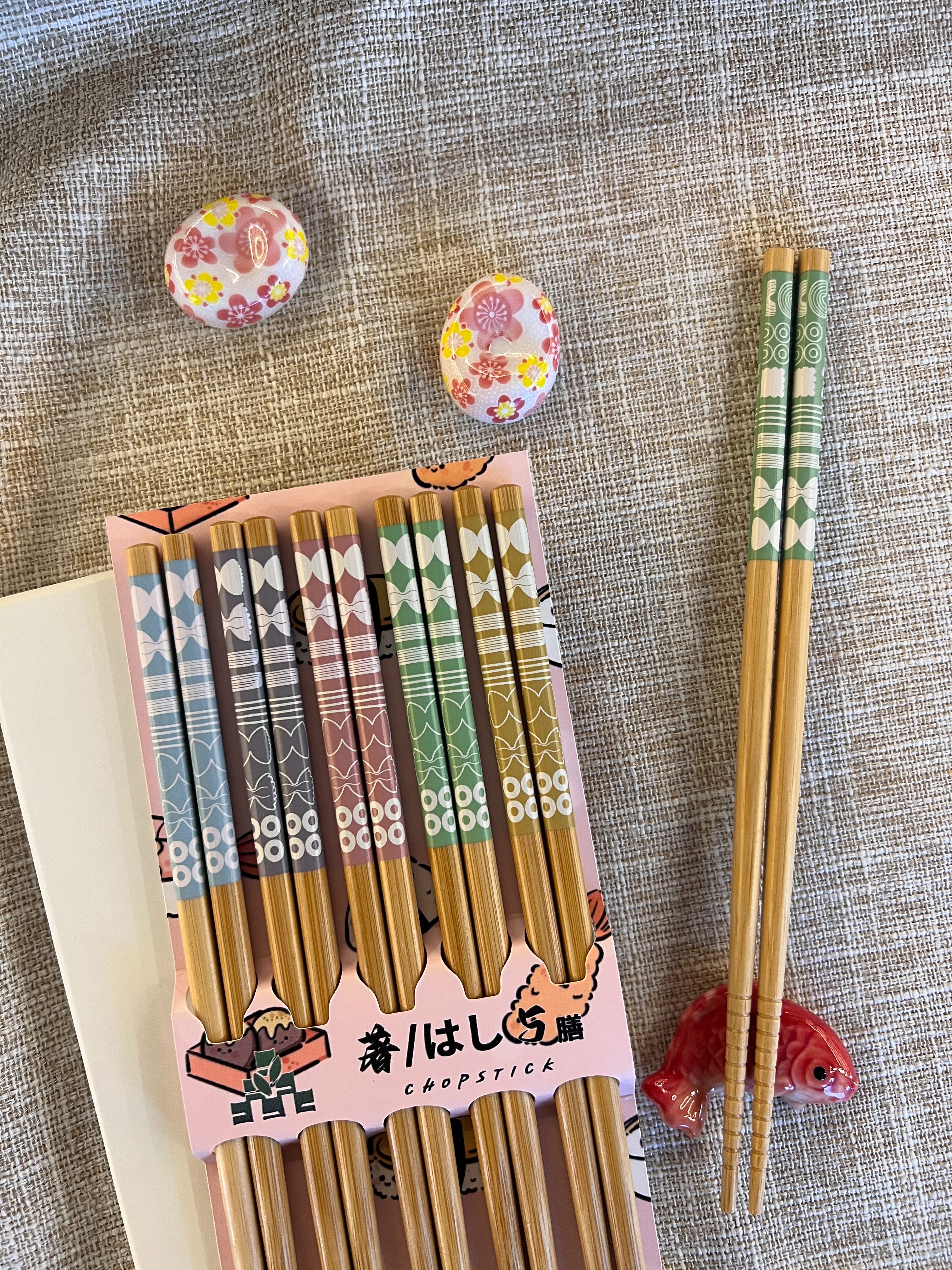 Gift box chopsticks, pasta chopsticks, natural Nan bamboo household chopsticks of Japanese and Korean quality, mold-proof and heat-resistant details Picture