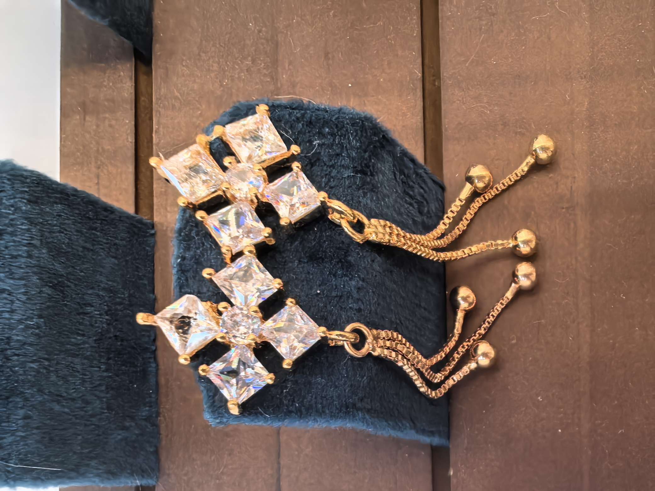 时尚耳钉耳饰  女款  气质简约  耳饰品  百搭耳饰品  潮款