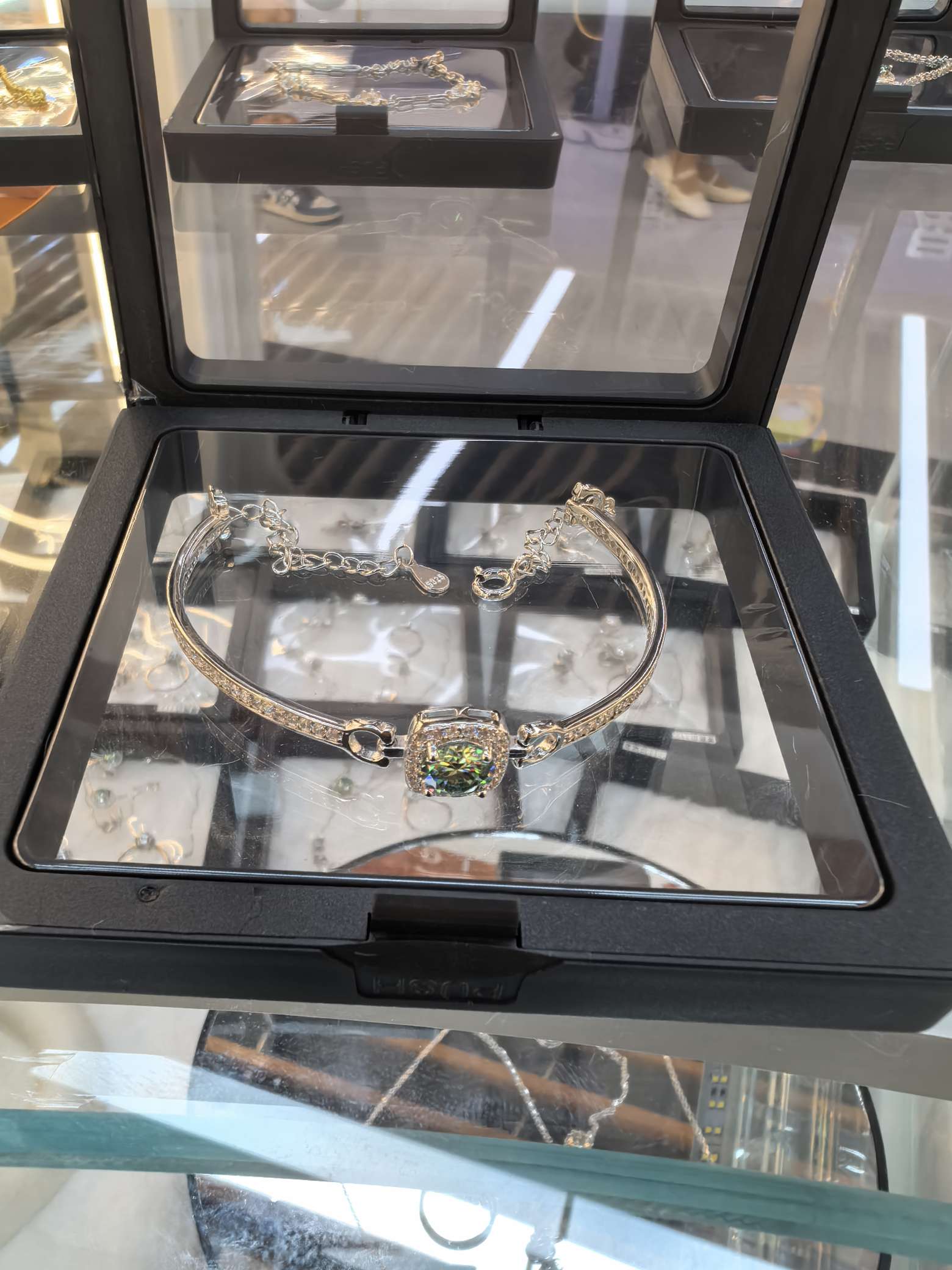 女士手饰  莫桑钻手链  时尚手链  饰品  潮流百搭款