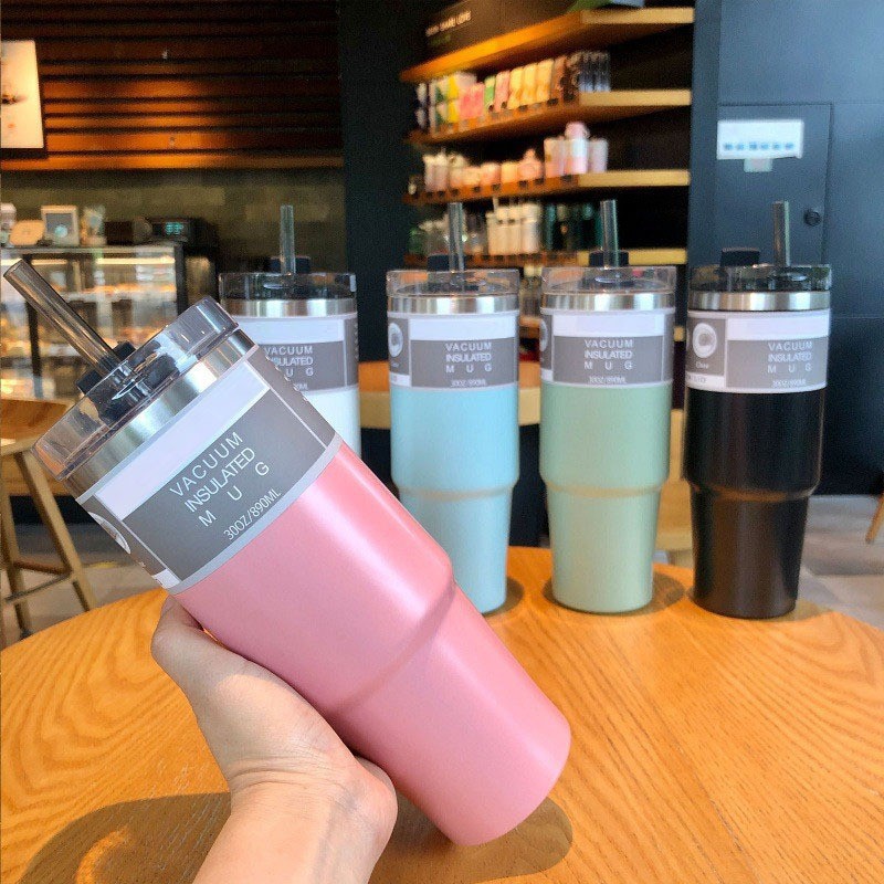 New portable ice cup, double-layer stainless steel insulated cup, cold preservation straw, portable large-capacity car coffee cup, water bottle, pot, car cup, cross-border bestseller for foreign trade Application Scenario