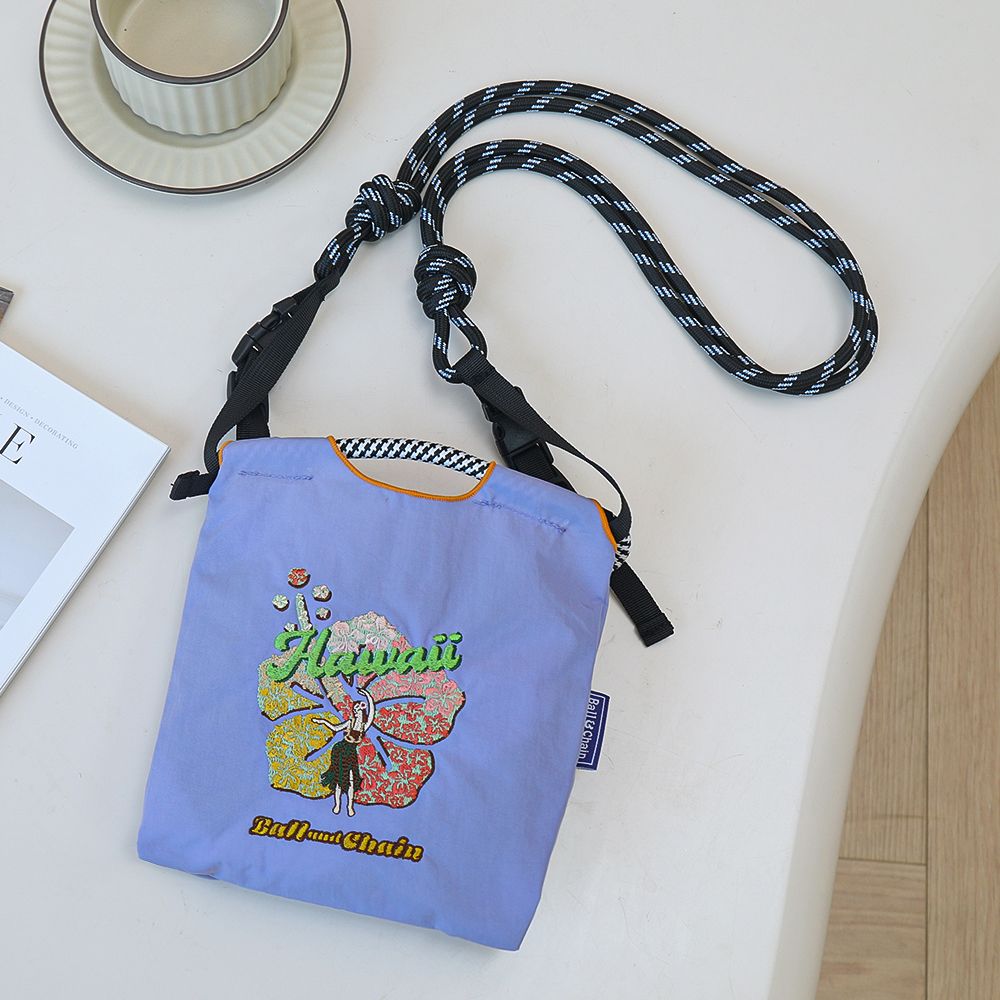 儿童包斜挎包腰包毛绒动物小挂包创意潮流皮具包包多功能休闲包产品图