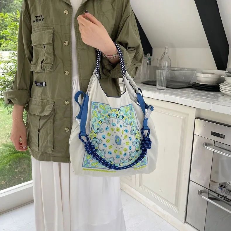 创意潮流儿童斜挎包毛绒动物小挂包多功能腰包皮具包包小挎包可爱卡通款