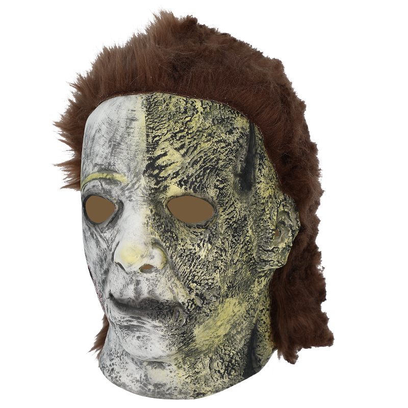 Michael Myers' terrifying mask was spotted, with a realistic effect of half of his face rotting, sparking heated discussions. Specification image