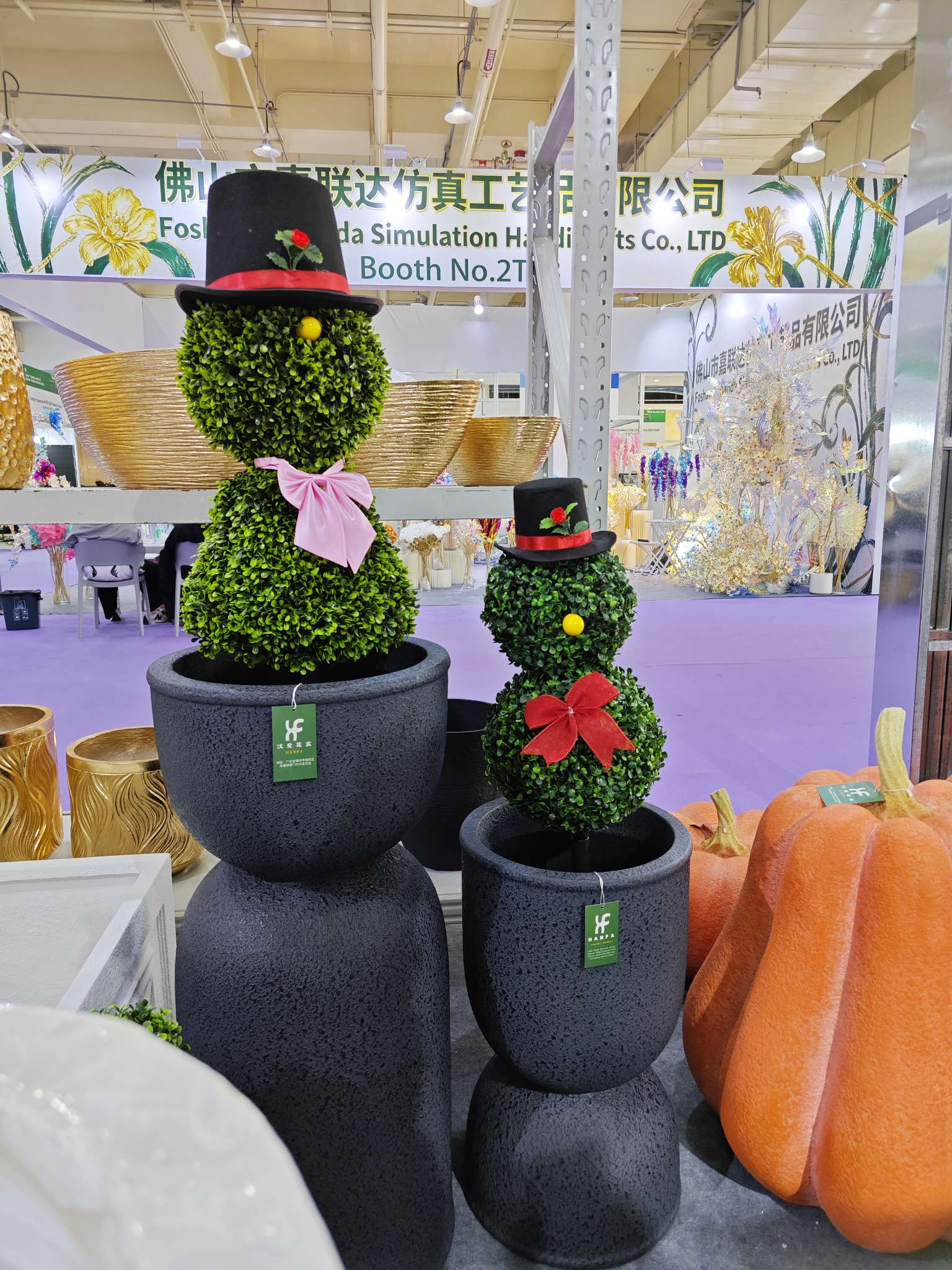 Simulation animal handicrafts, gifts, artificial simulation snowmen, potted plants, Christmas decorations, cross-border best-selling home decoration items