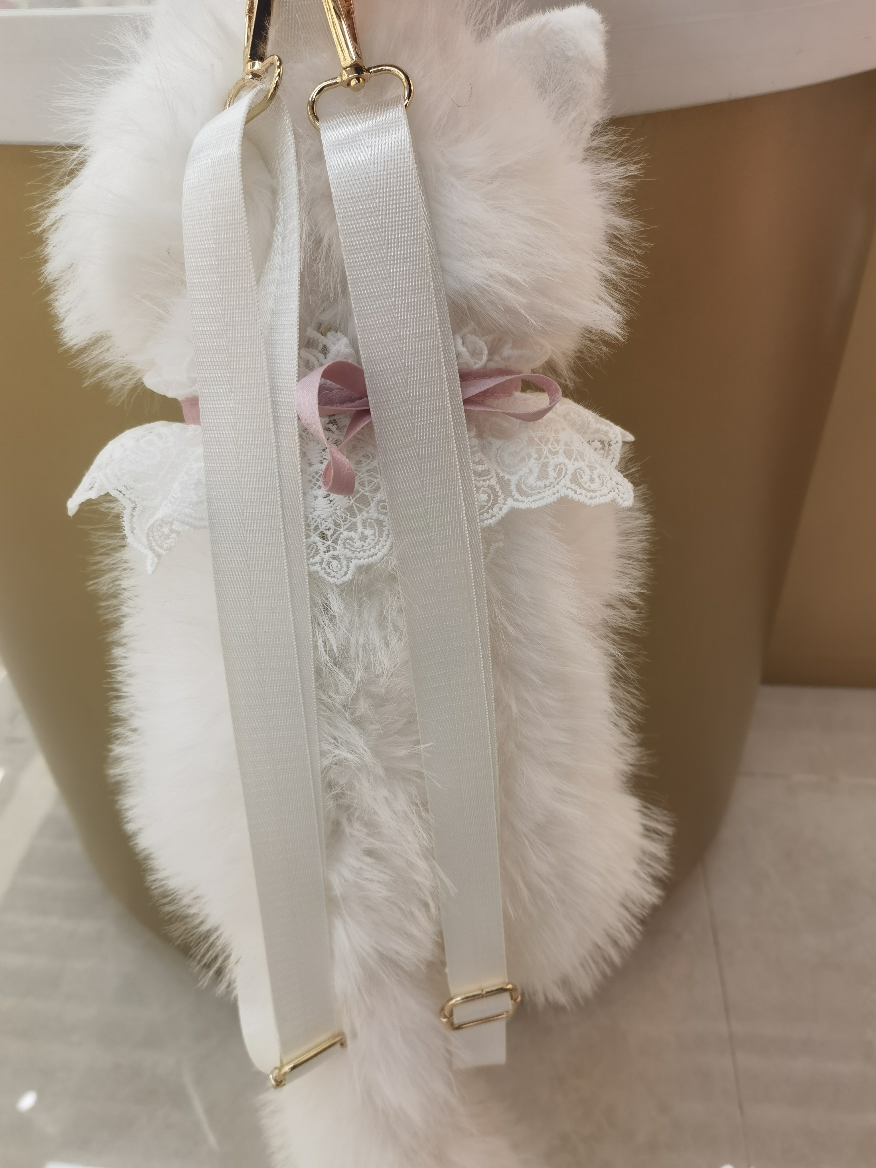 A 35CM cute white cat doll, wearing a lace bow tie and holding a music symbol, is so adorable! Specification image