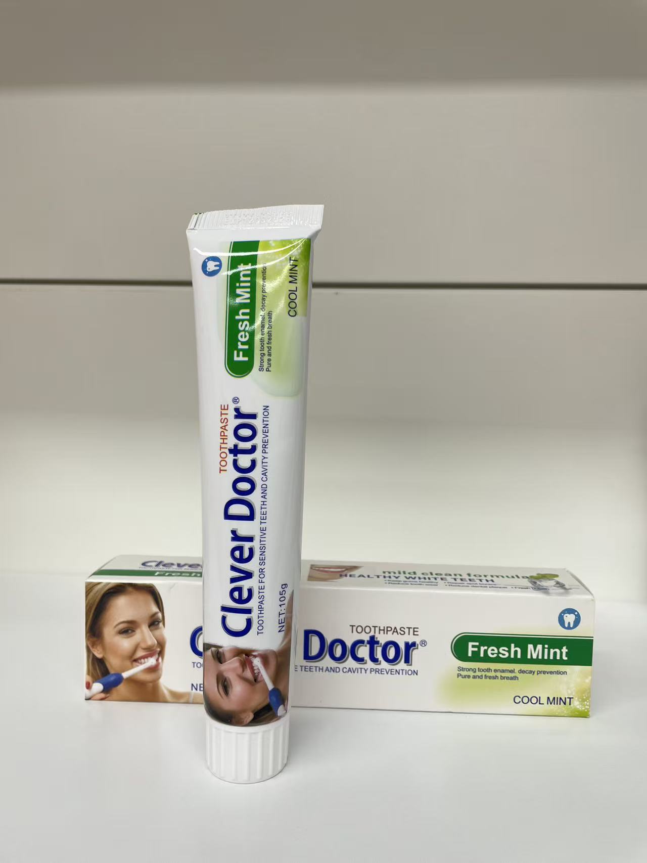 maxi limpio 105g Fresh Mint Toothpaste English Toothpaste Export Toothpaste Daily Necessities details Picture
