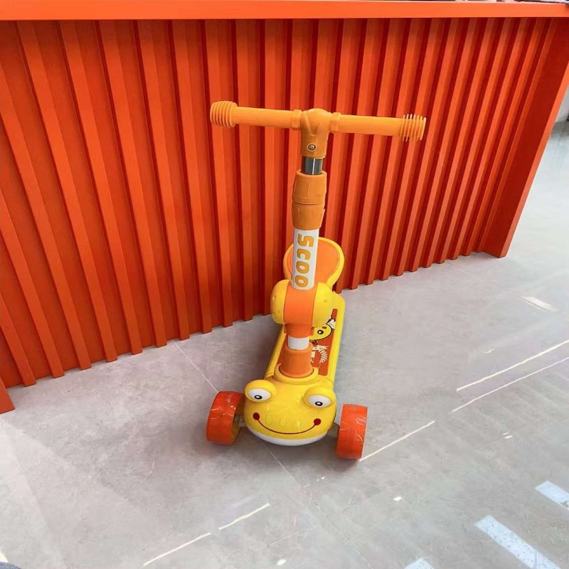 儿童滑板车实物图